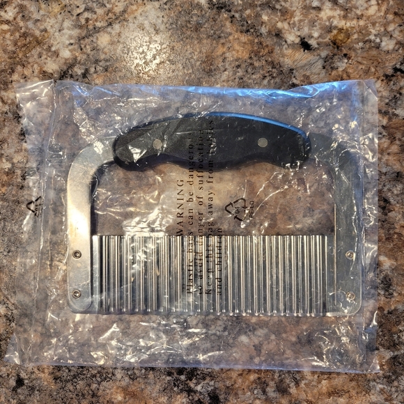 HIC Kitchen Crinkle-Cut Wave Slicer French Fry Vegetable Cutter Stainless Steel - Picture 3 of 3